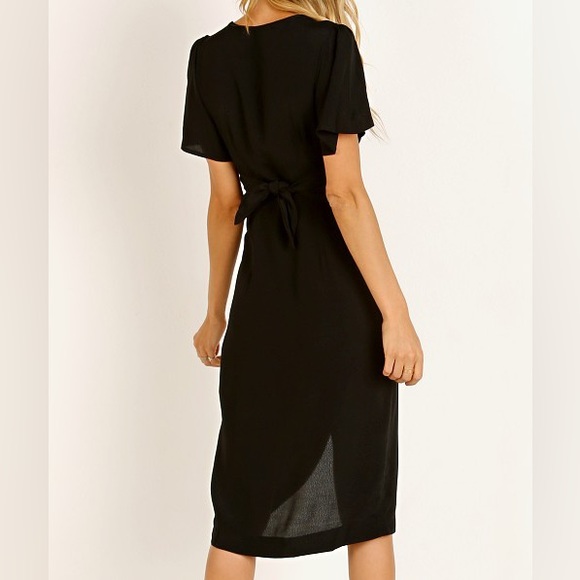 ASTR the Label Cole Midi Dress with tie Midi NWOT - Picture 3 of 9